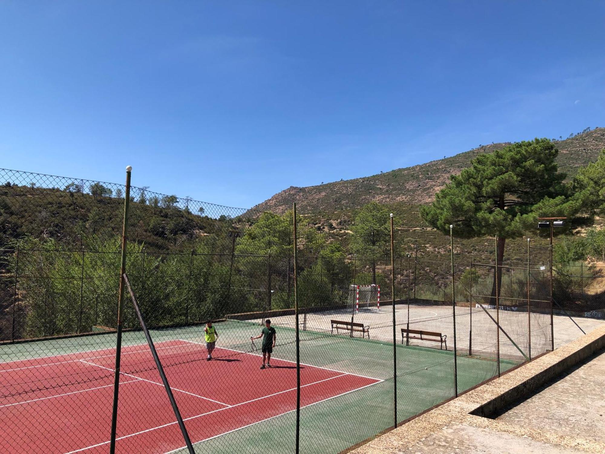 Casa Rural Los Olivos De Robledo De Chavela La Estacion Eksteriør bilde