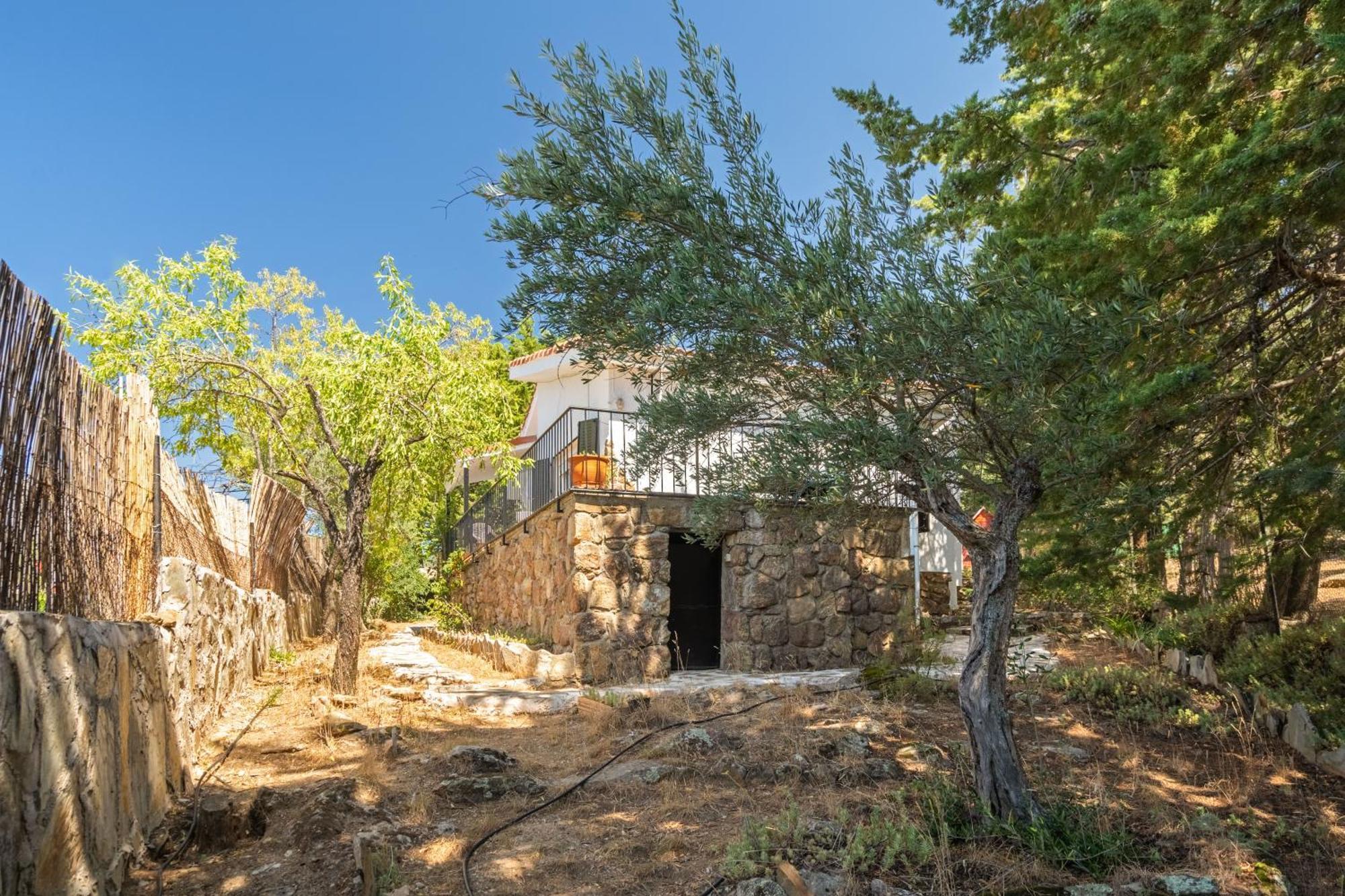 Casa Rural Los Olivos De Robledo De Chavela La Estacion Eksteriør bilde